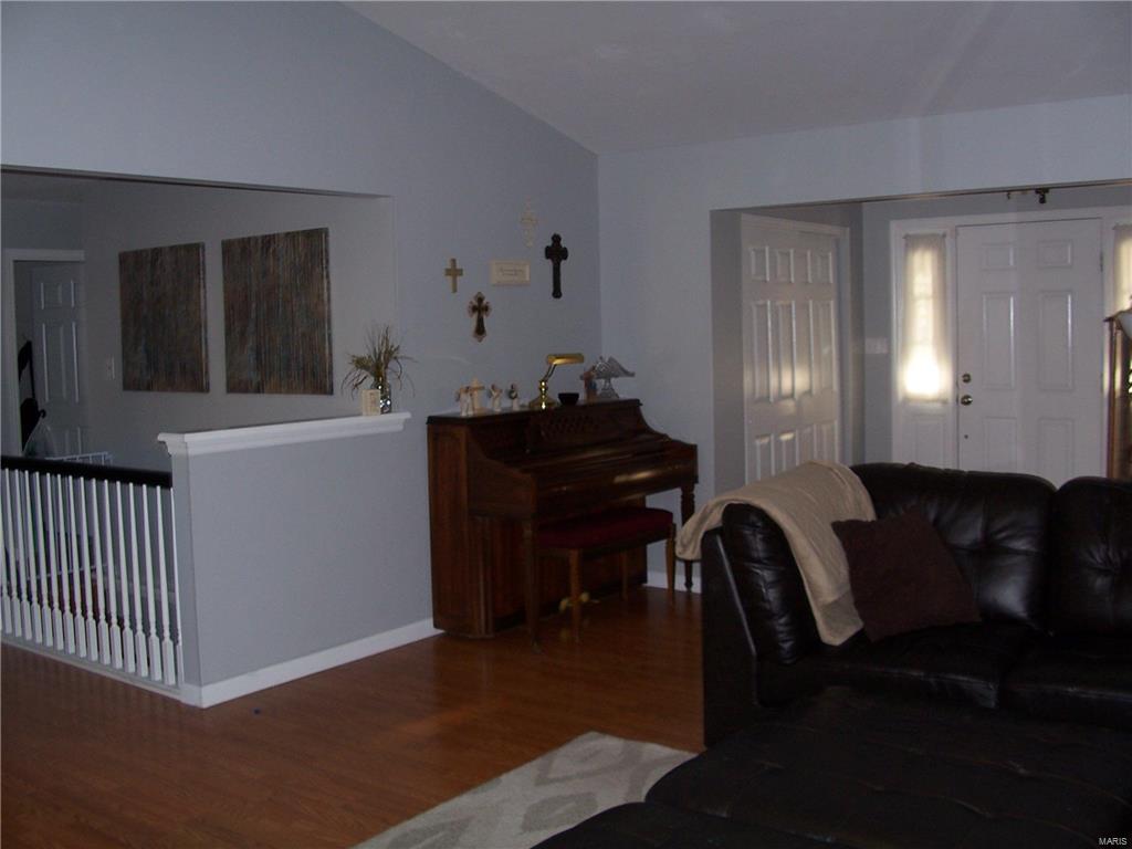 Est At Highgrove - Residential