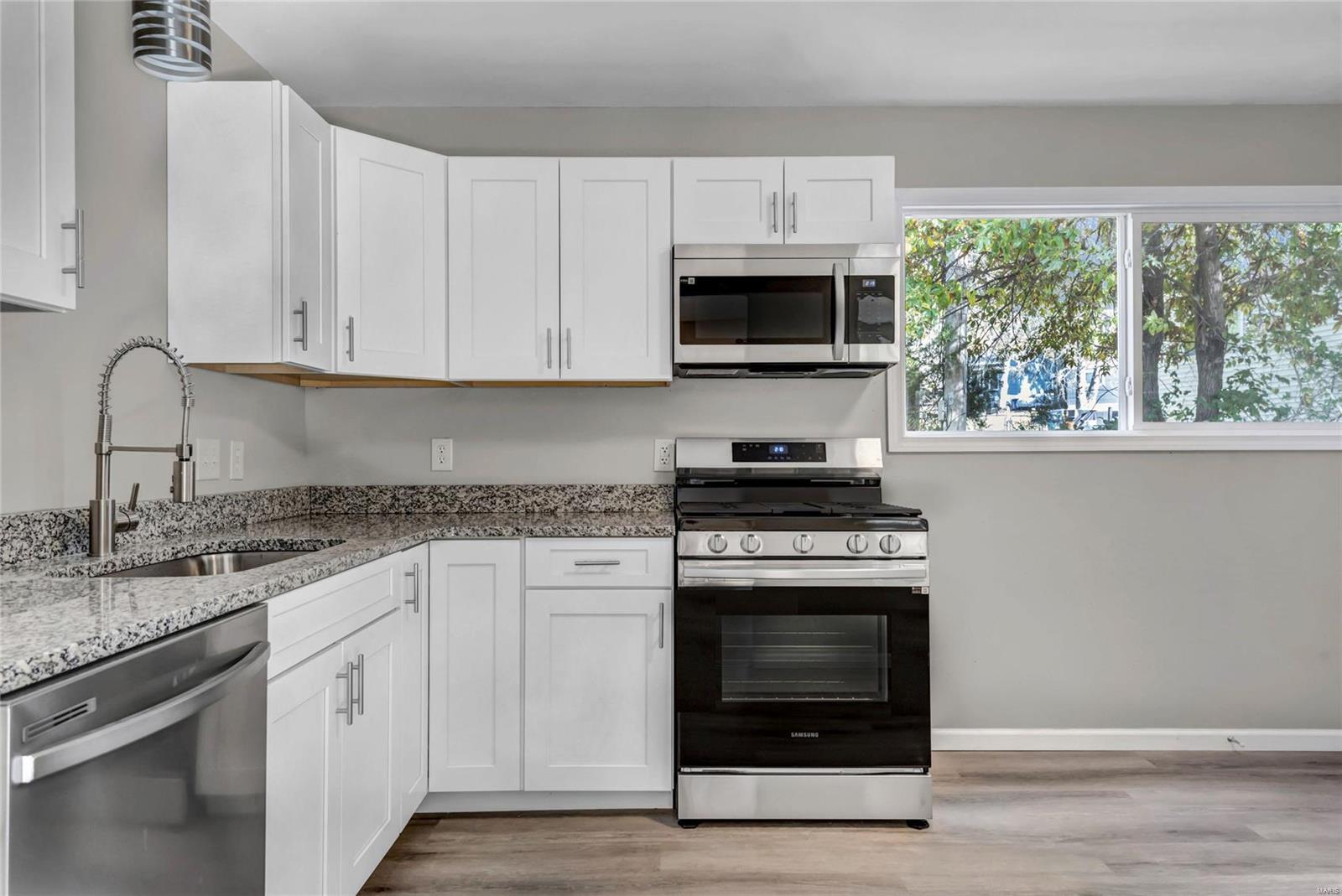 Knollwood - Residential