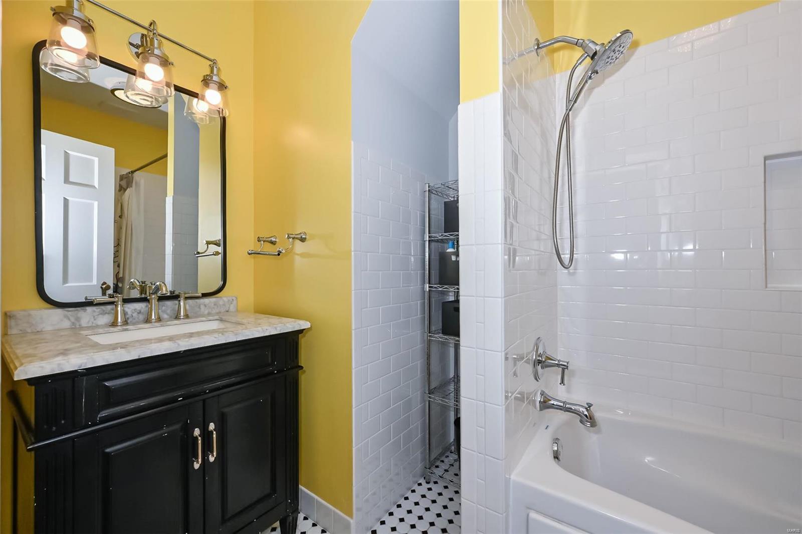 La Hacienda Lts 34 Thru 51 Resub - Residential