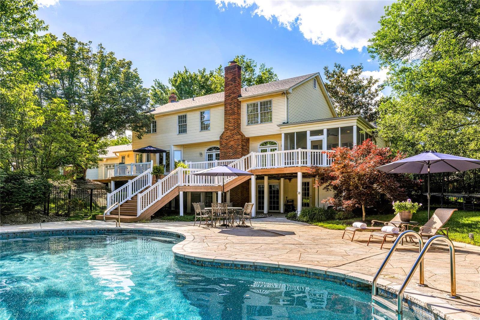 Barrington Place 2 - Residential