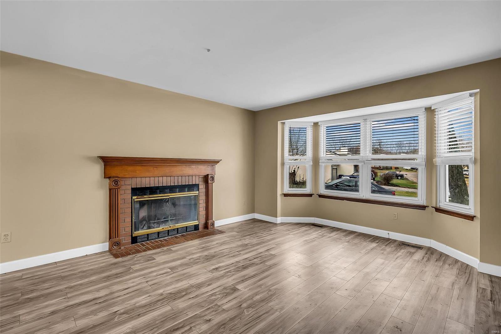 St Peters, Missouri 63376, United States, 3 Bedrooms Bedrooms, ,3 BathroomsBathrooms,Residential,Pending,25932