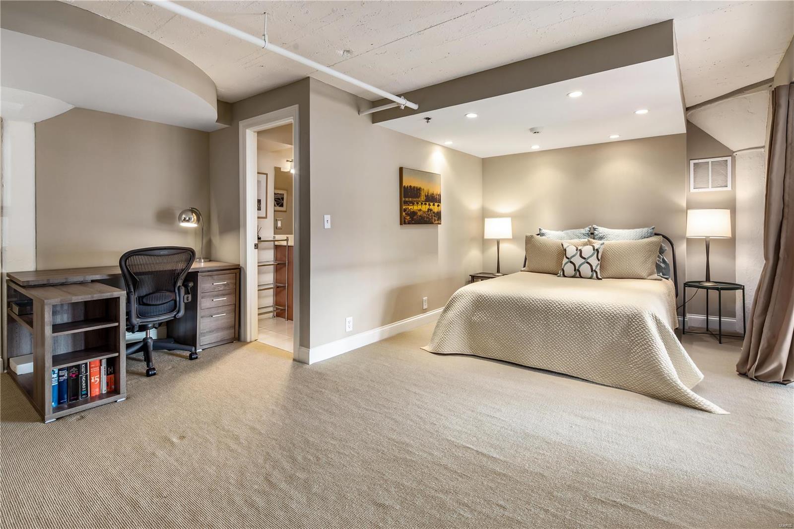 4200 Laclede Condo - Residential