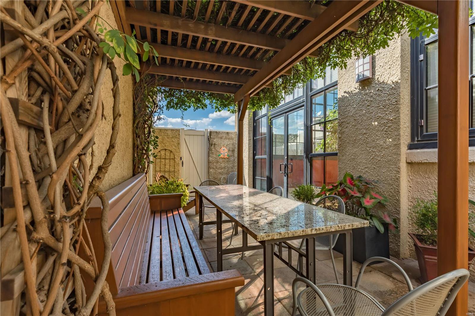 4200 Laclede Condo - Residential