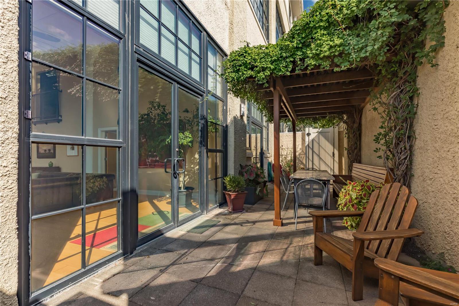 4200 Laclede Condo - Residential