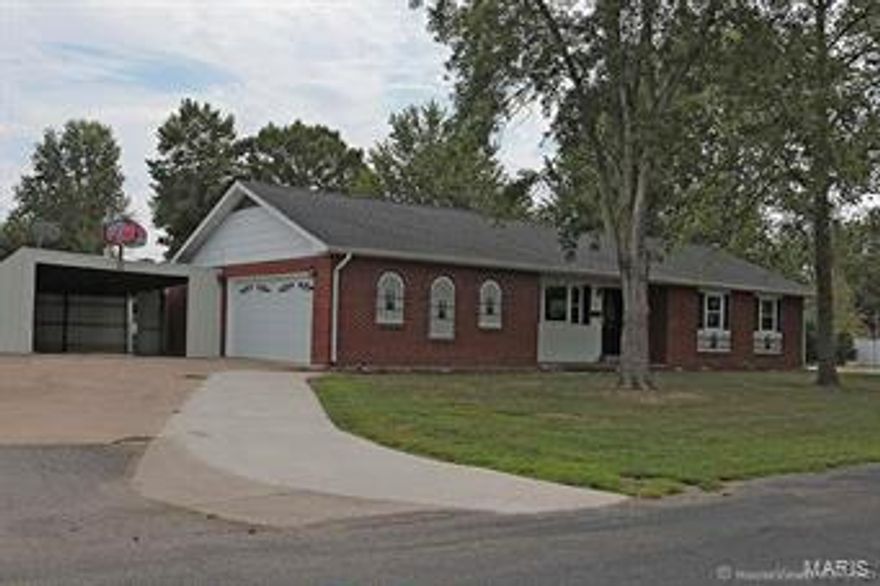 WELCOME HOME !    Lovely  3BR, 2.5BA Brick Ranch in desirable Cloverdale Subdiv   *   Large 1/2 acre double lot (176 x 126) with new 24 x 30 SHOP and wood privacy fence   *   Gorgeous new kitchen with SS appliances & breakfast bar and opens to the living room for today’s lifestyle   *   Furnace & A/C  2012-2013   *   TWO water heaters 2015   *   Newer windows throughout   *   Spacious lower level includes workshop that also doubles as safe room with concrete ceiling and walls   *   Updated electrical panel   *   Covered Patio   *   Side entry two-car garage with additional one-car carport/storage   *   Conveniently located close to schools and easy access to I-55   *  See supplements for complete list of updates and improvements