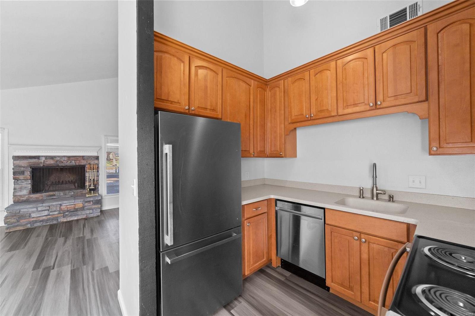 Rolling Hills Country Club Park Sec 1 - Residential Lease
