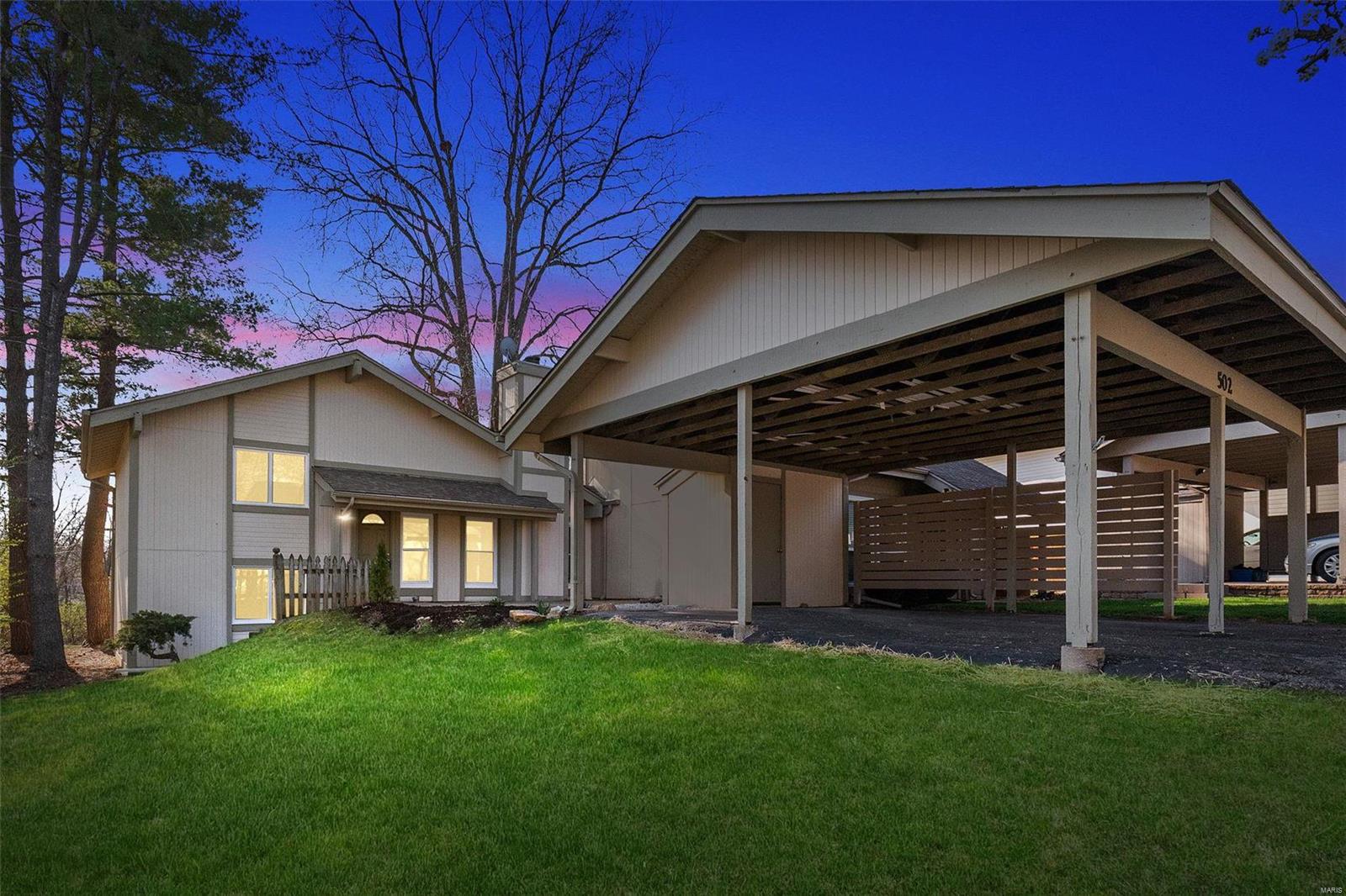 Rolling Hills Country Club Park Sec 1 - Residential Lease