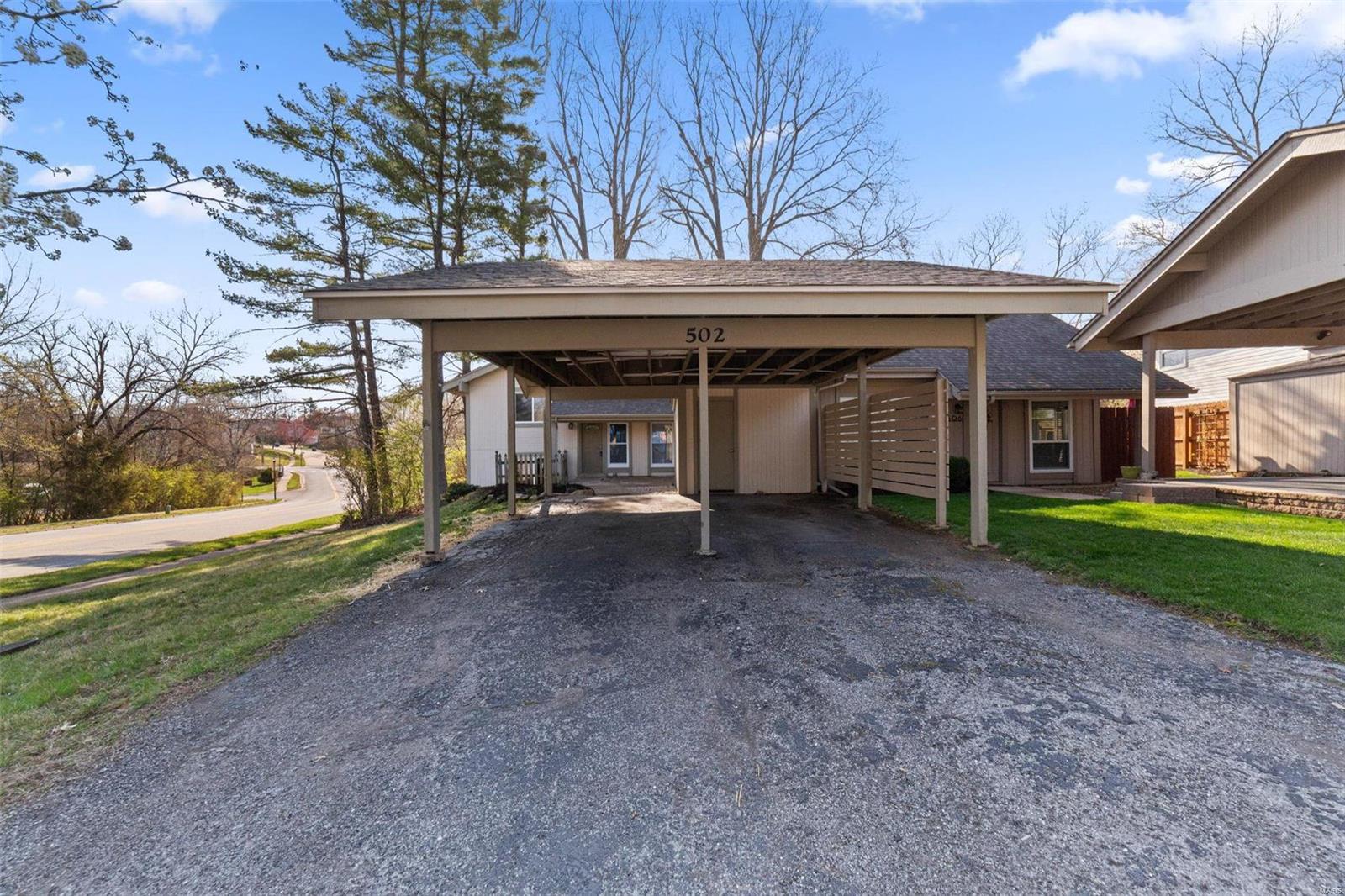 Rolling Hills Country Club Park Sec 1 - Residential Lease