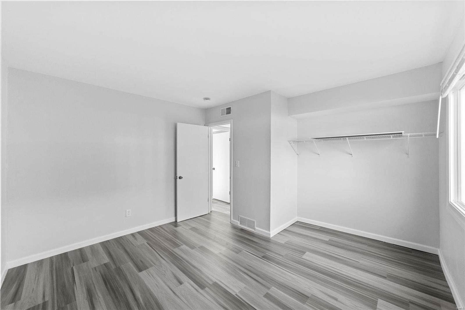 Rolling Hills Country Club Park Sec 1 - Residential Lease