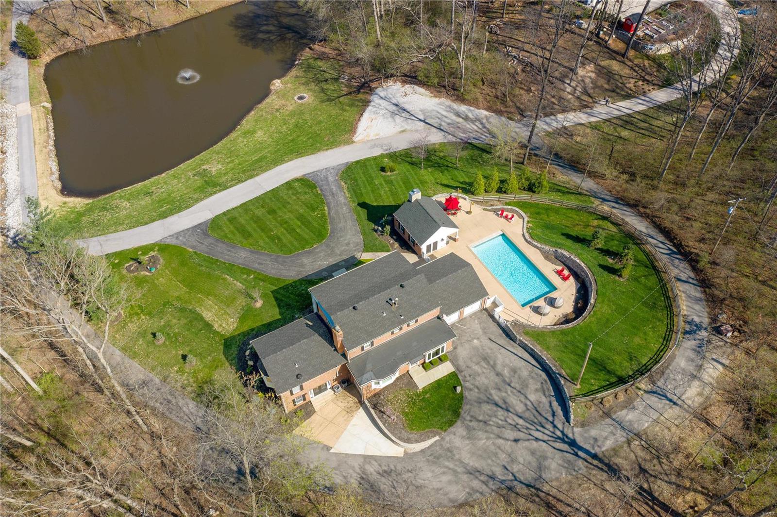 School Land Lt Pt 3 Lt Split Aka Two - Residential