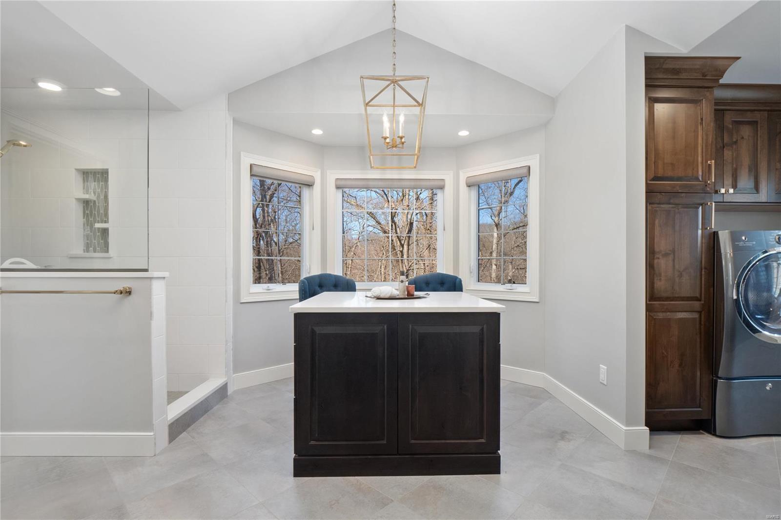 School Land Lt Pt 3 Lt Split Aka Two - Residential