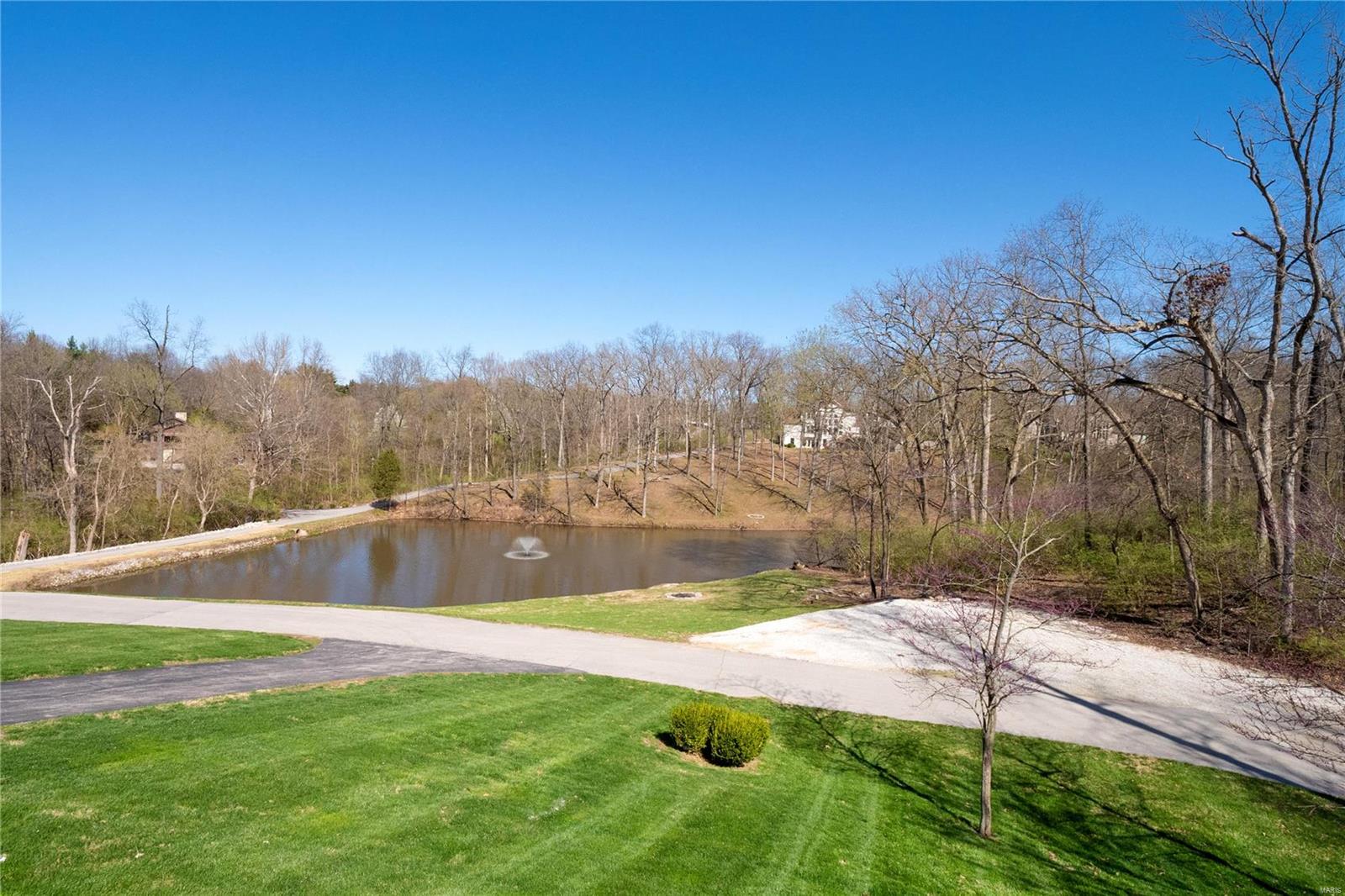 School Land Lt Pt 3 Lt Split Aka Two - Residential