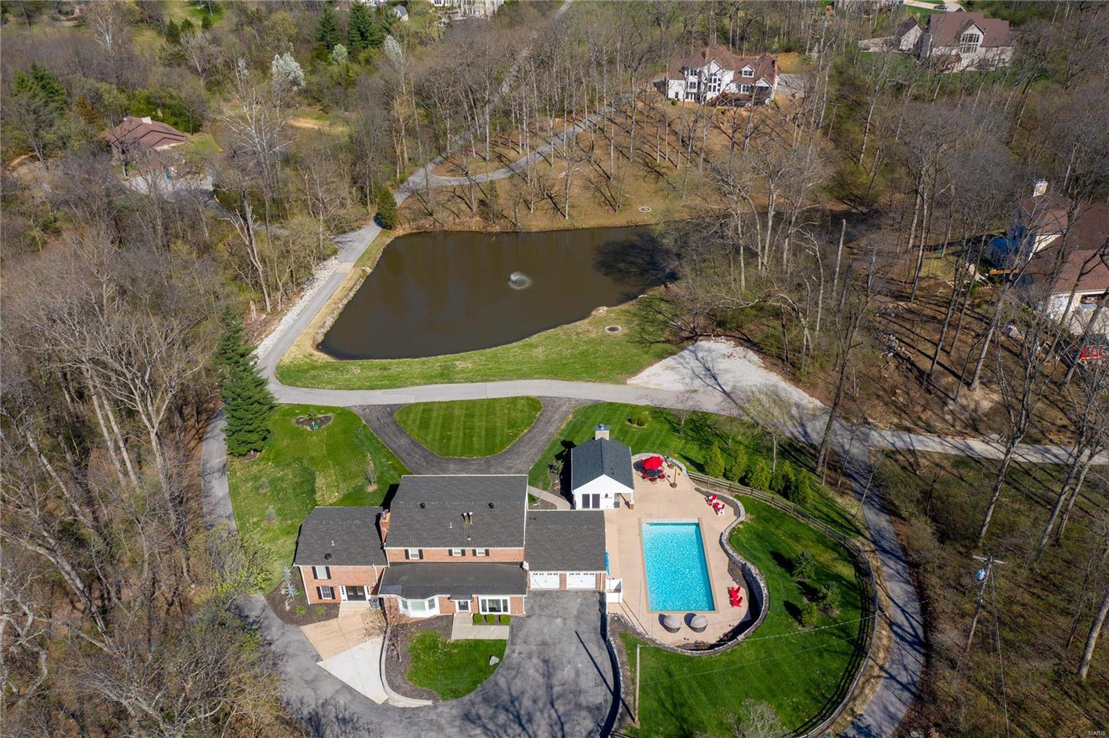 School Land Lt Pt 3 Lt Split Aka Two - Residential