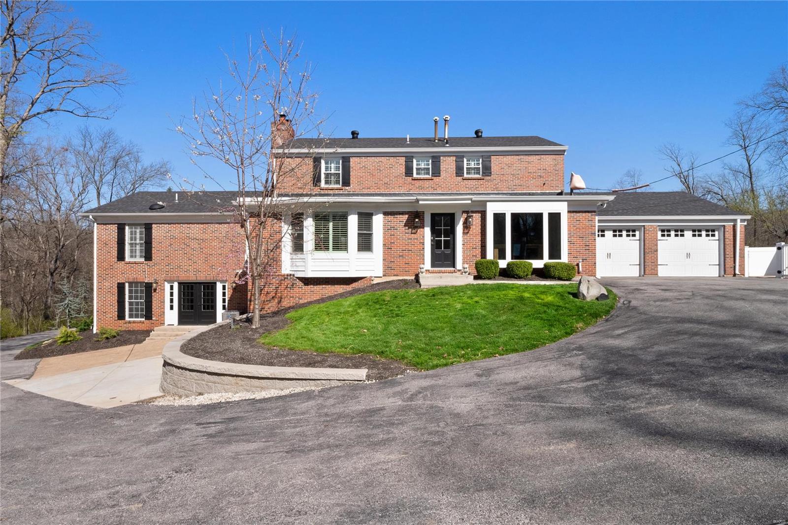 School Land Lt Pt 3 Lt Split Aka Two - Residential