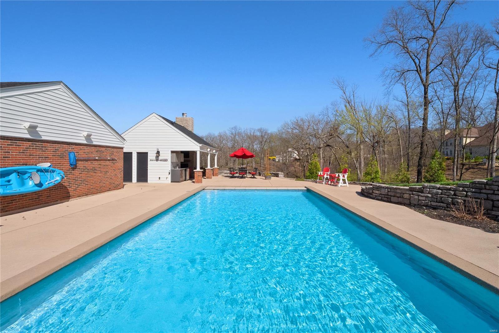 School Land Lt Pt 3 Lt Split Aka Two - Residential