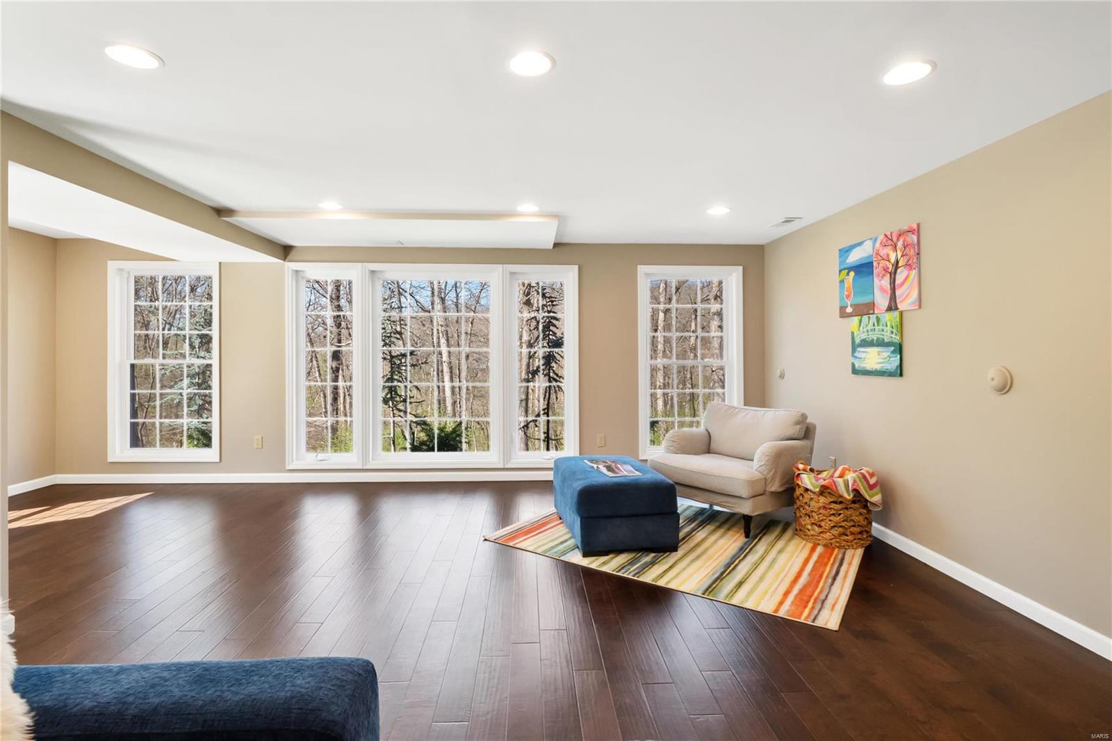 School Land Lt Pt 3 Lt Split Aka Two - Residential