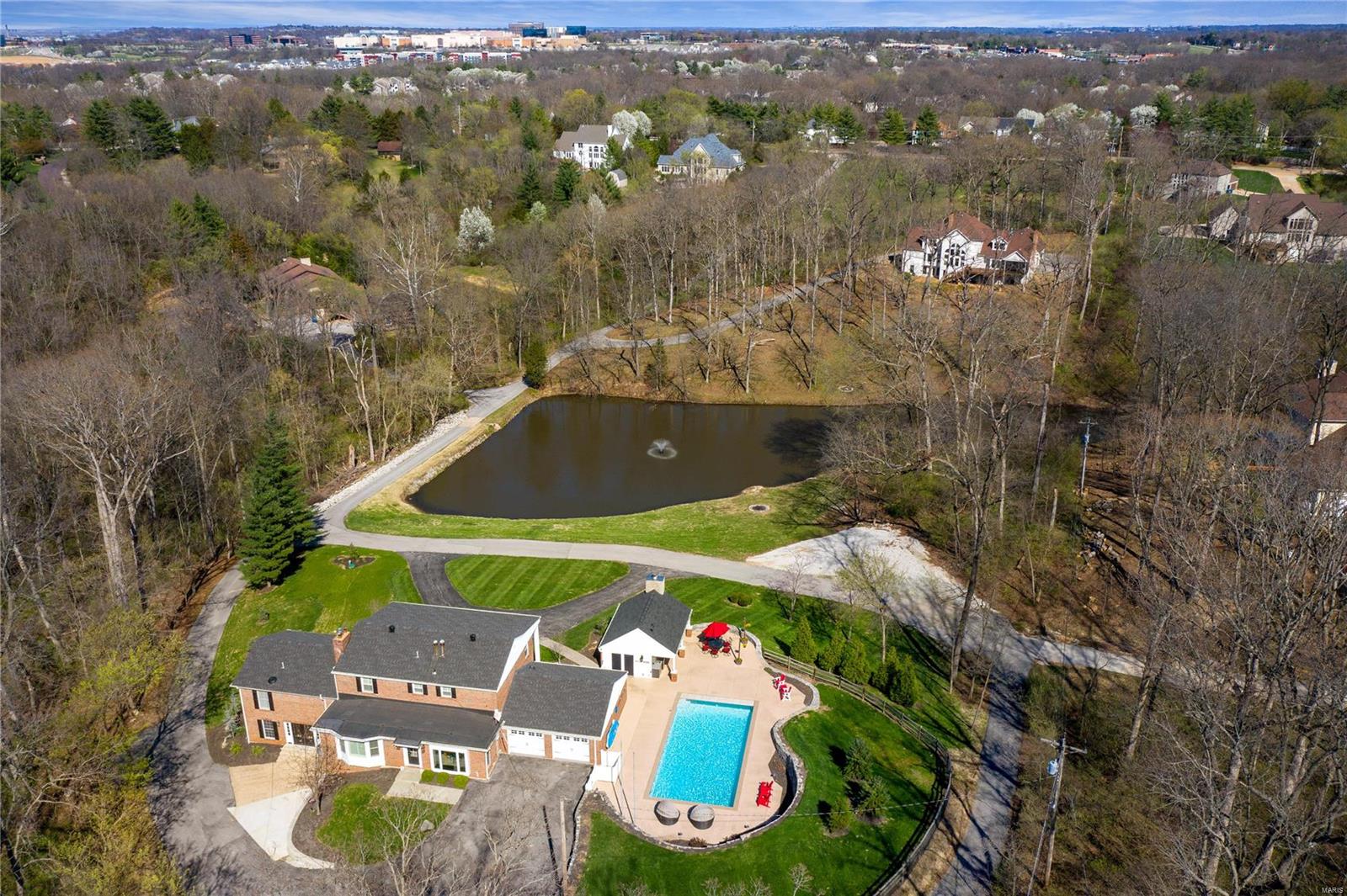 School Land Lt Pt 3 Lt Split Aka Two - Residential