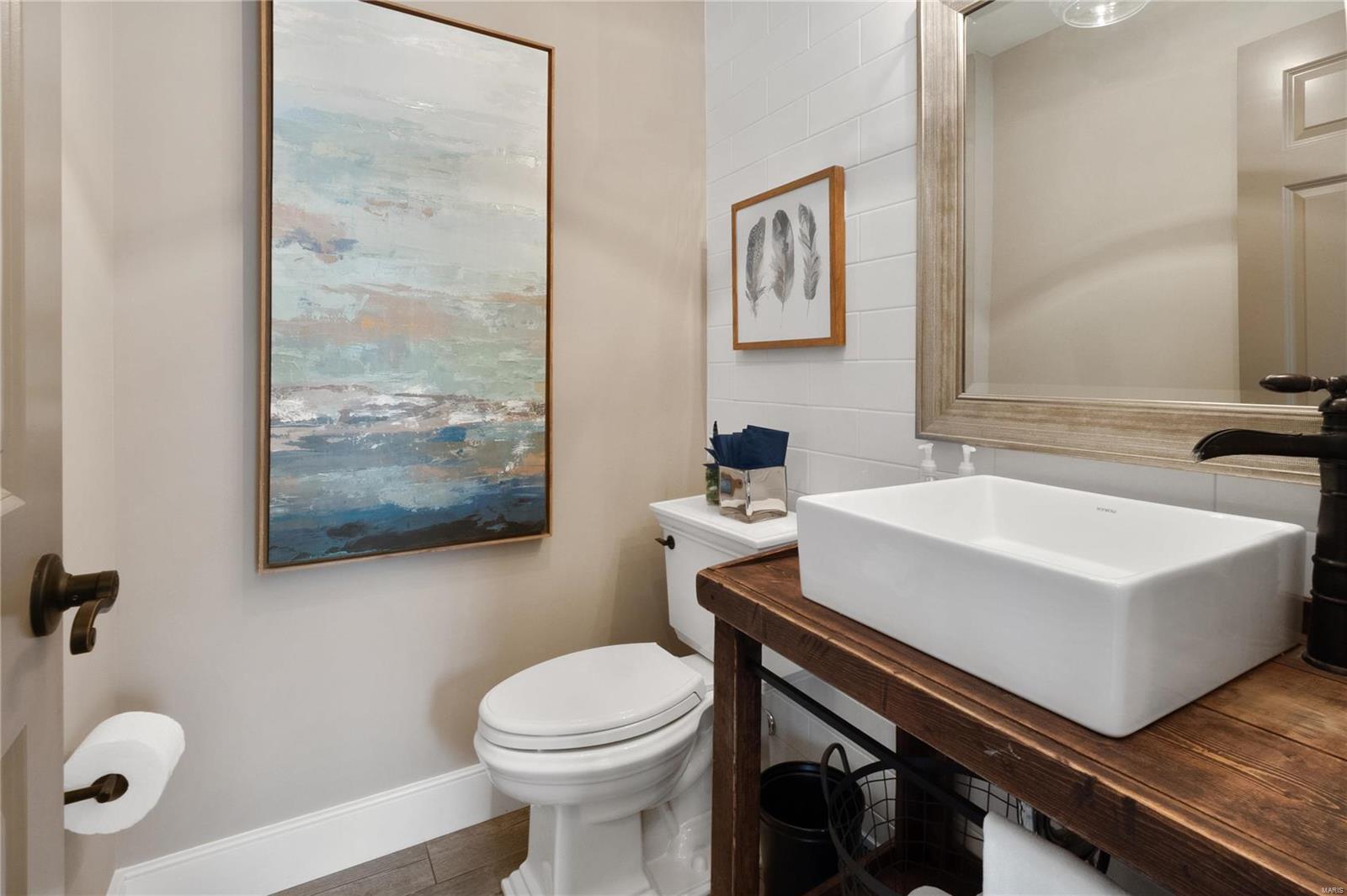 School Land Lt Pt 3 Lt Split Aka Two - Residential