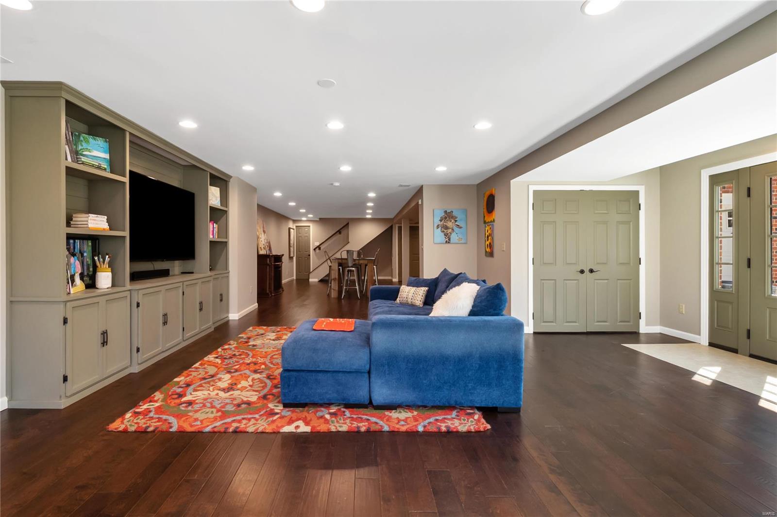 School Land Lt Pt 3 Lt Split Aka Two - Residential