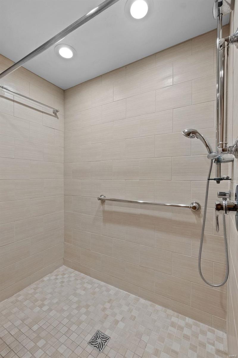 Glenview 2 - Residential