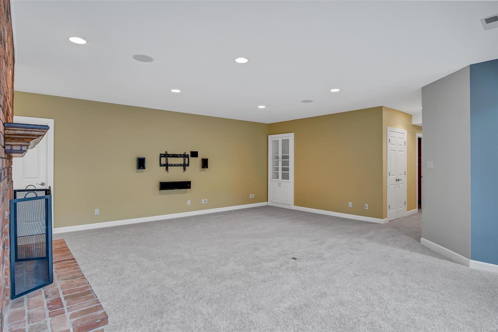 Ballas Courts - Residential