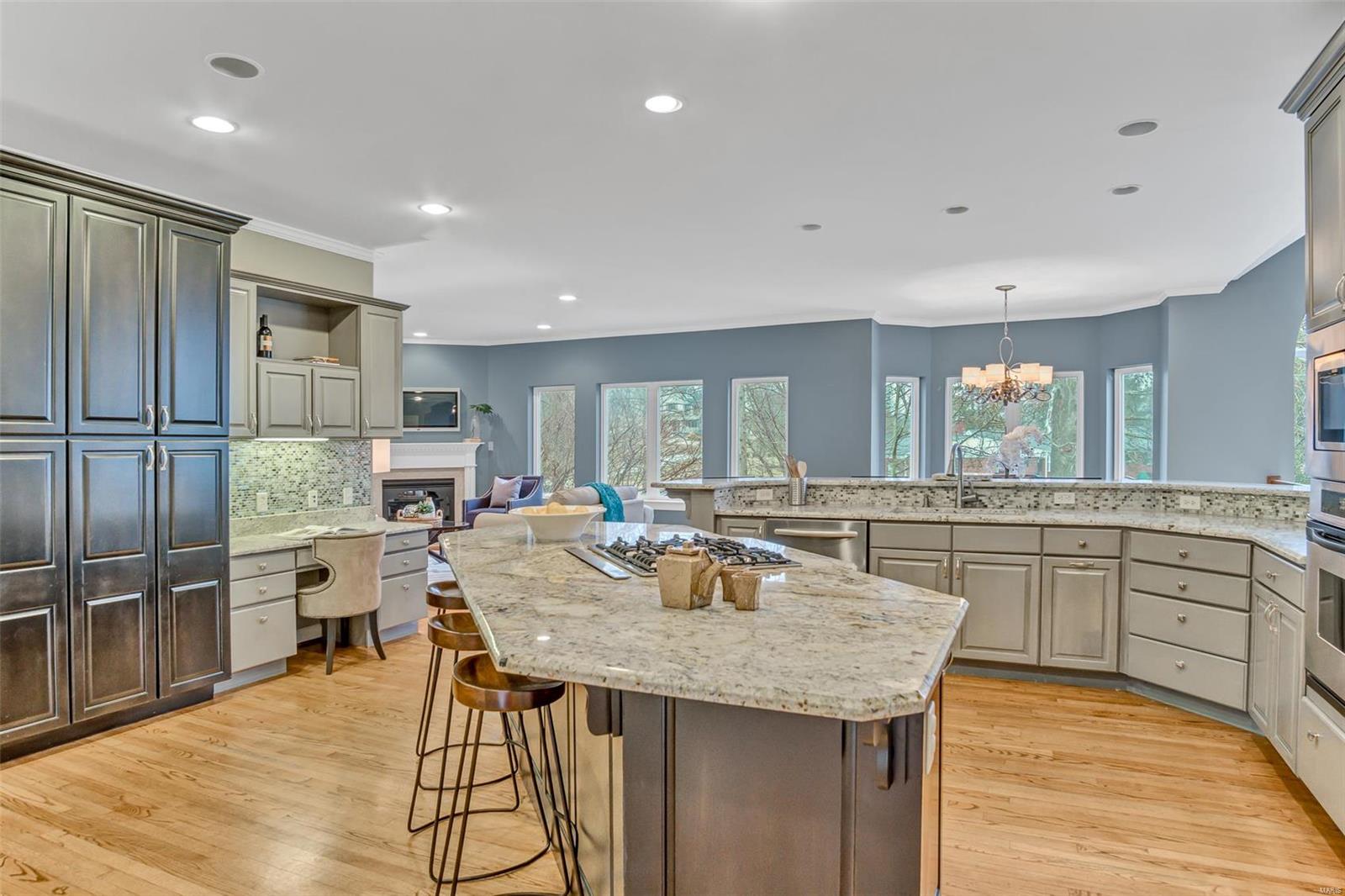 Ballas Courts - Residential