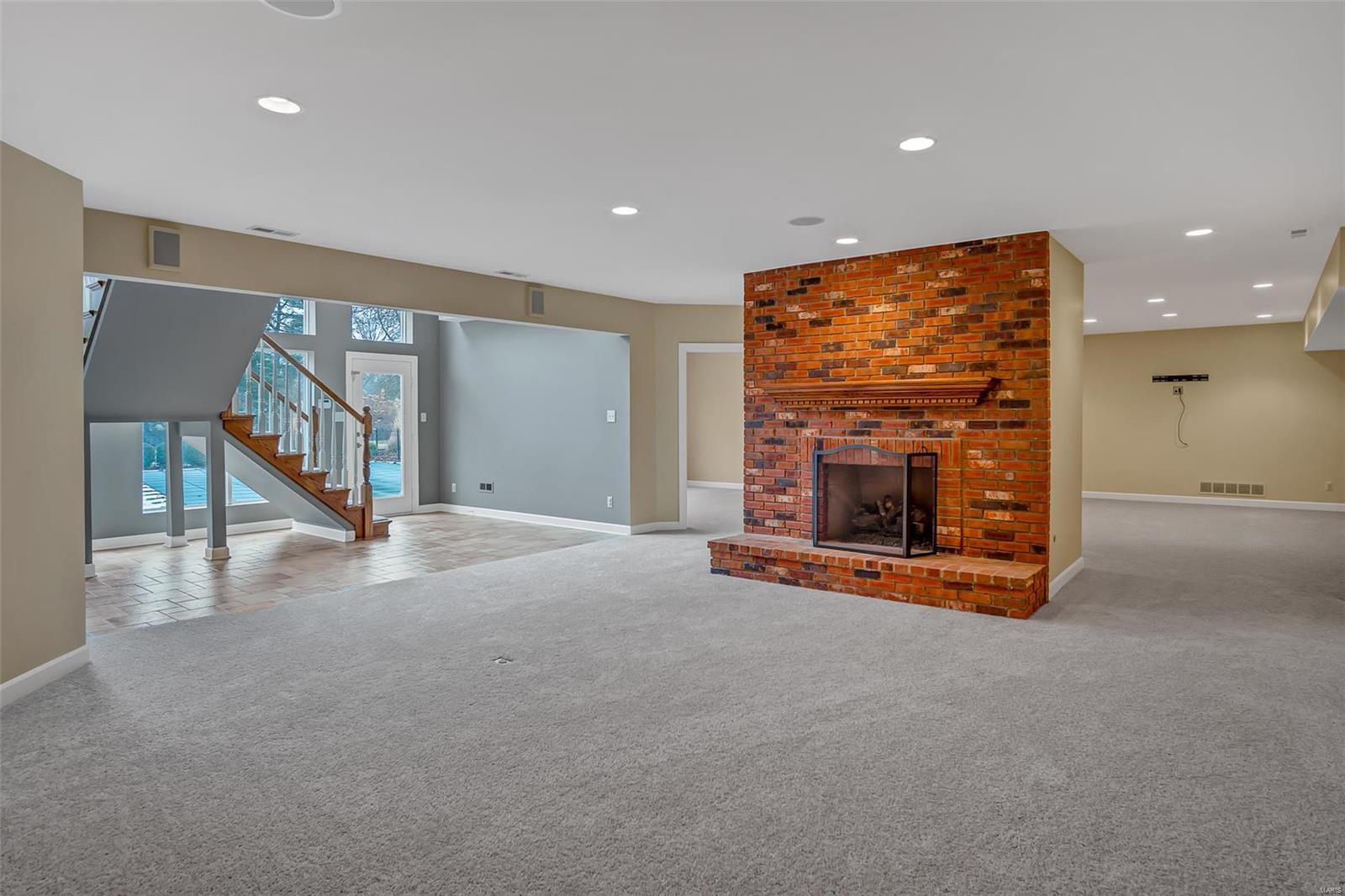 Ballas Courts - Residential