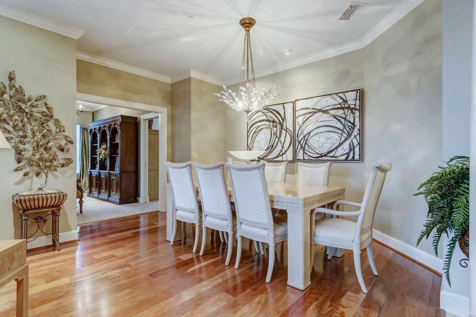 Plaza In Clayton A Condo The - Residential