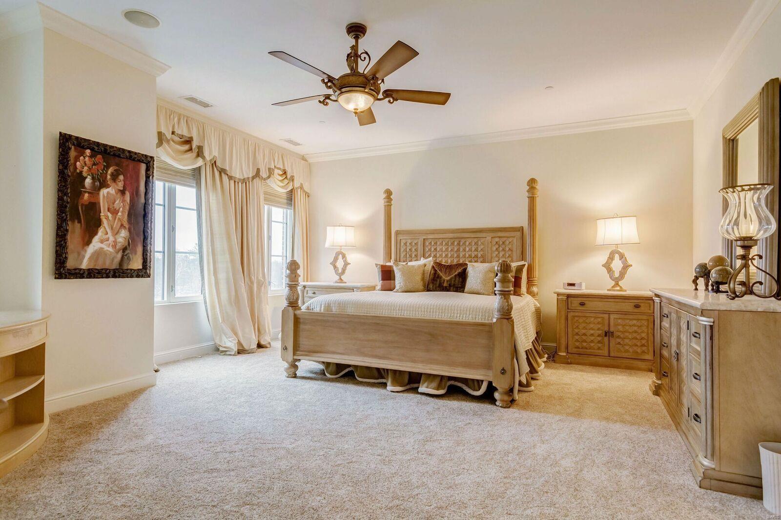 Plaza In Clayton A Condo The - Residential