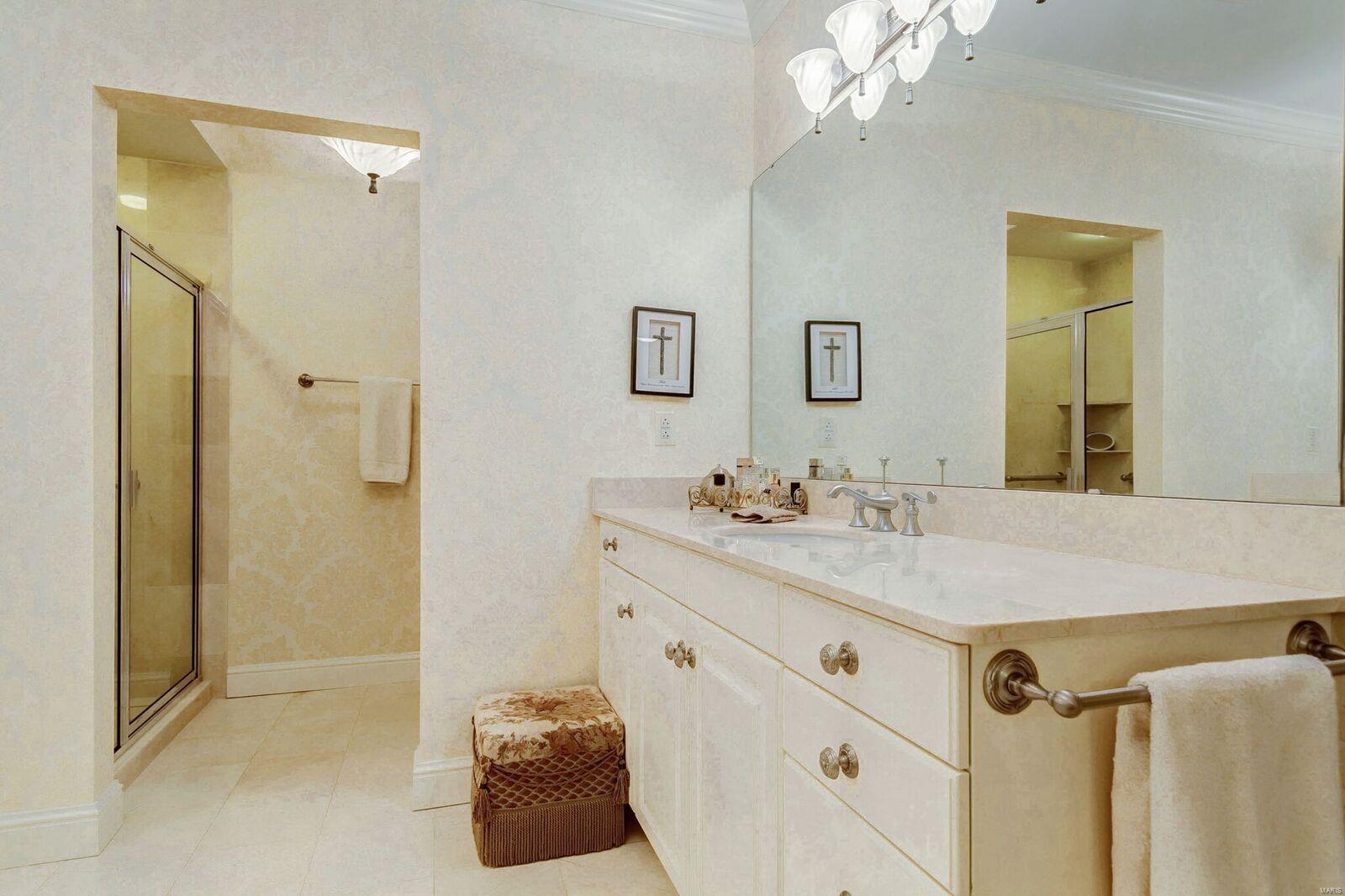 Plaza In Clayton A Condo The - Residential