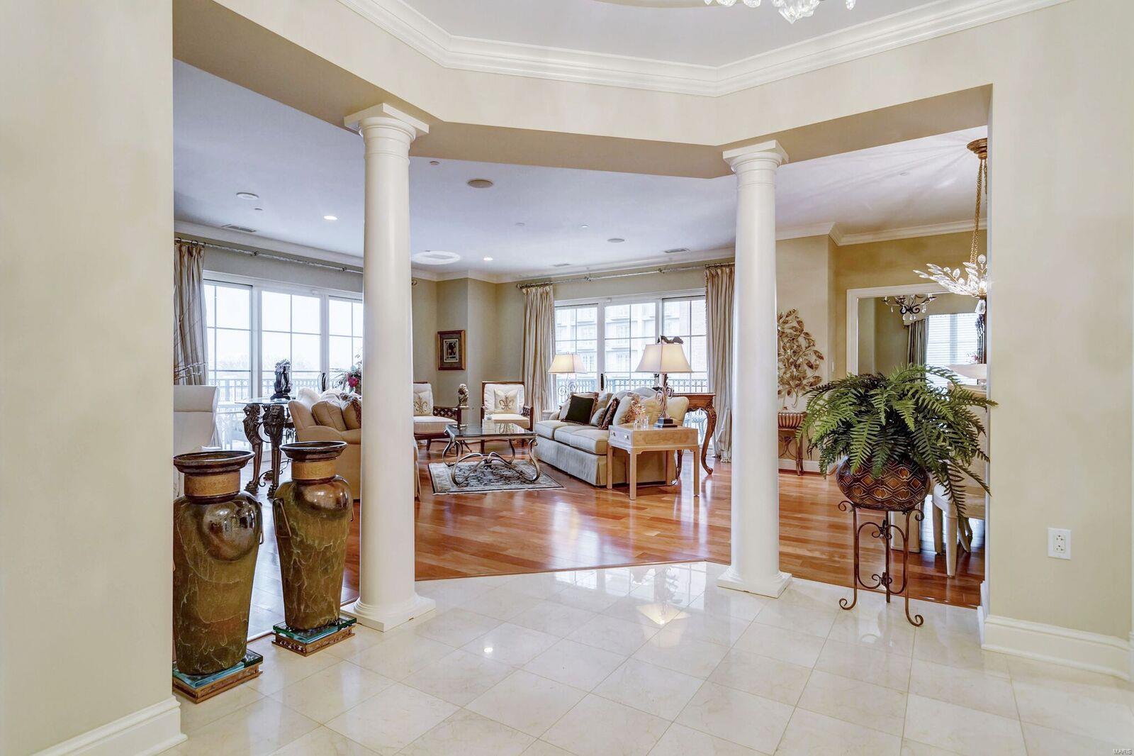 Plaza In Clayton A Condo The - Residential