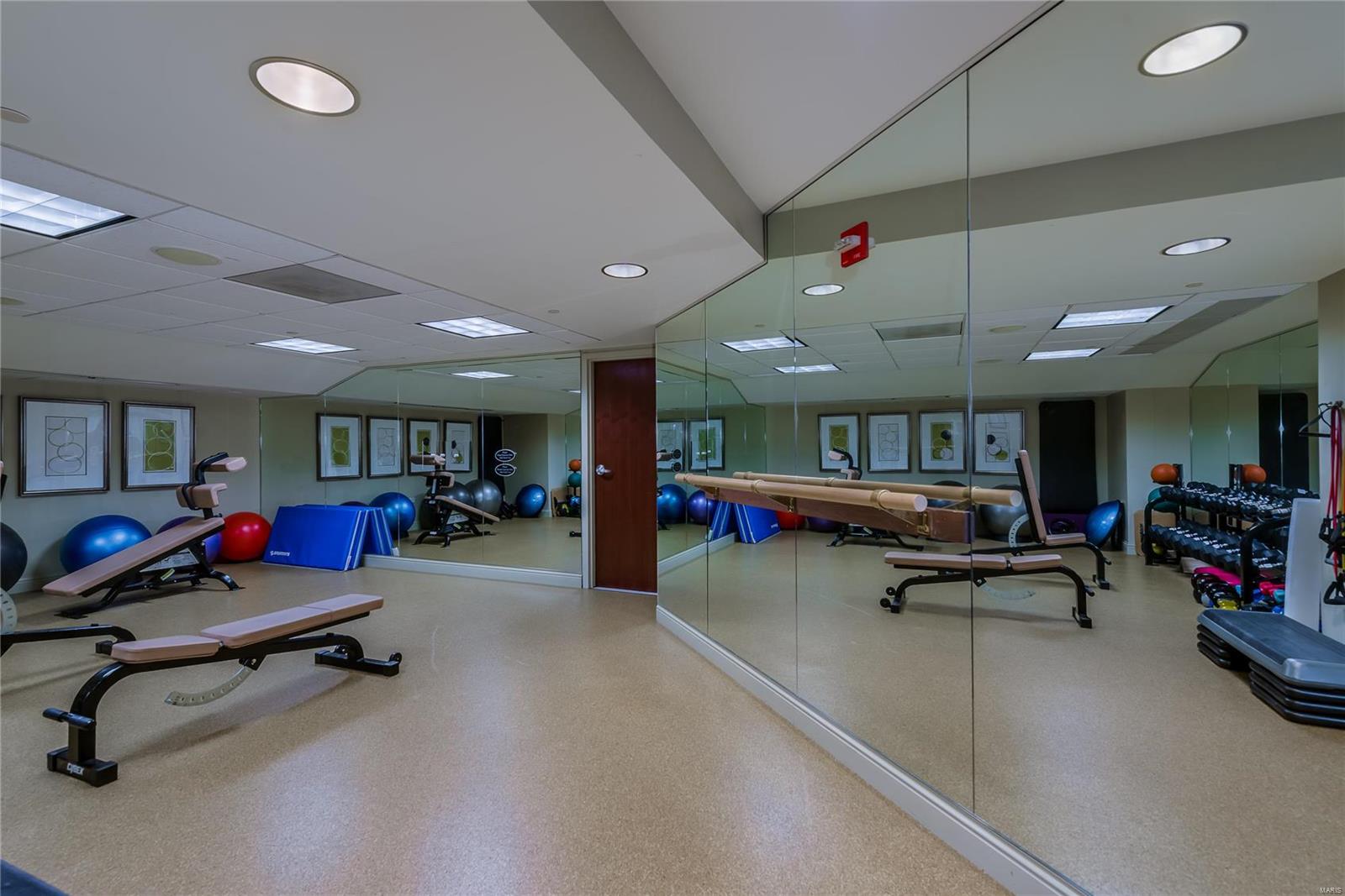 Plaza In Clayton A Condo The - Residential