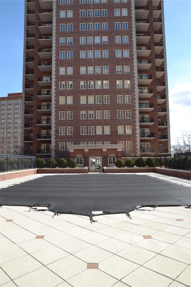 Plaza In Clayton A Condo The - Residential