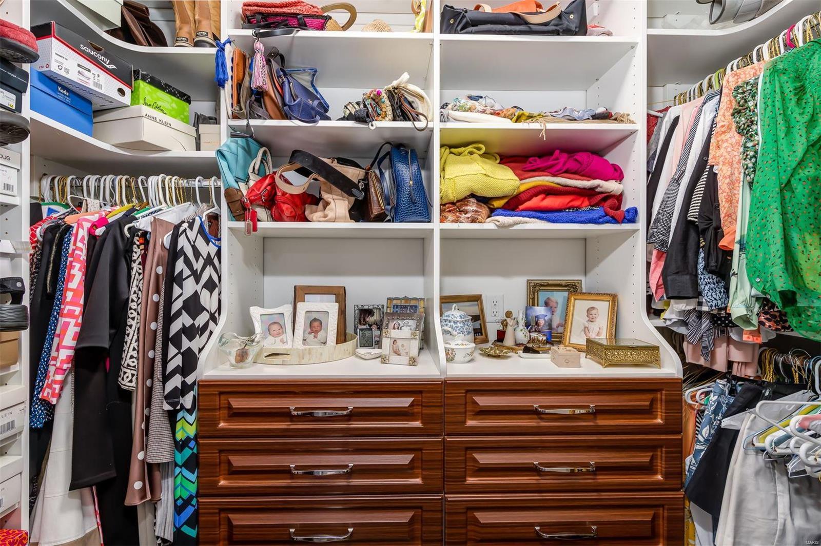 La Hacienda - Residential