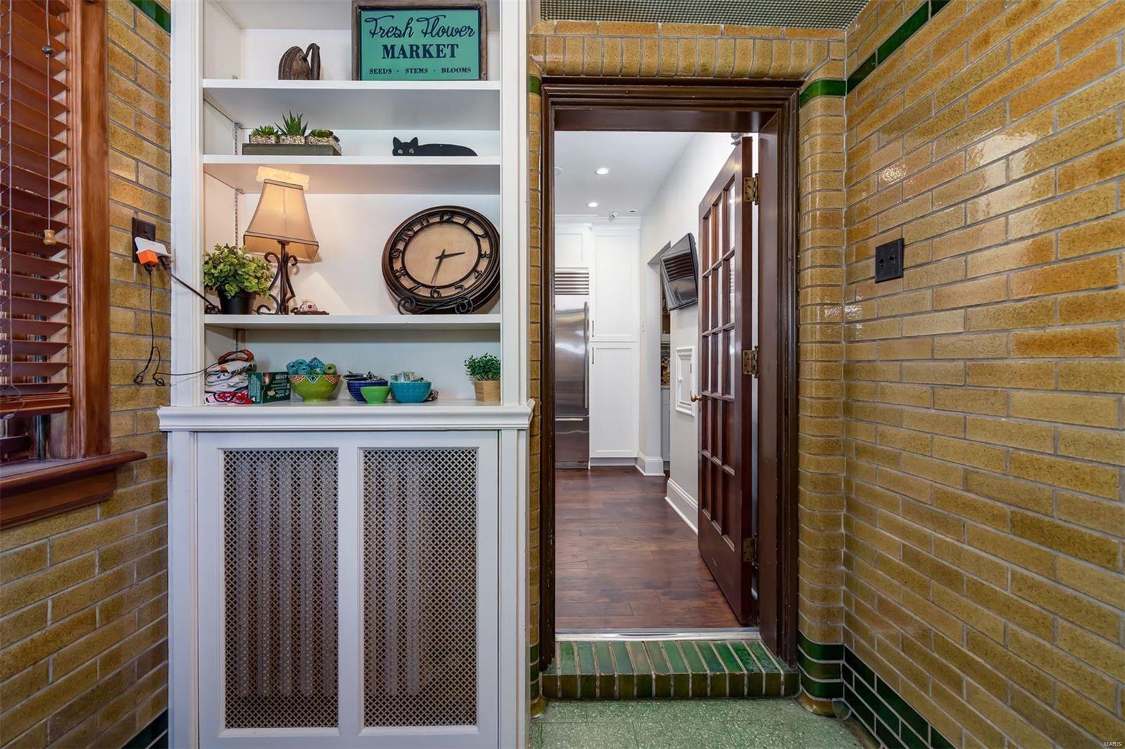 La Hacienda - Residential