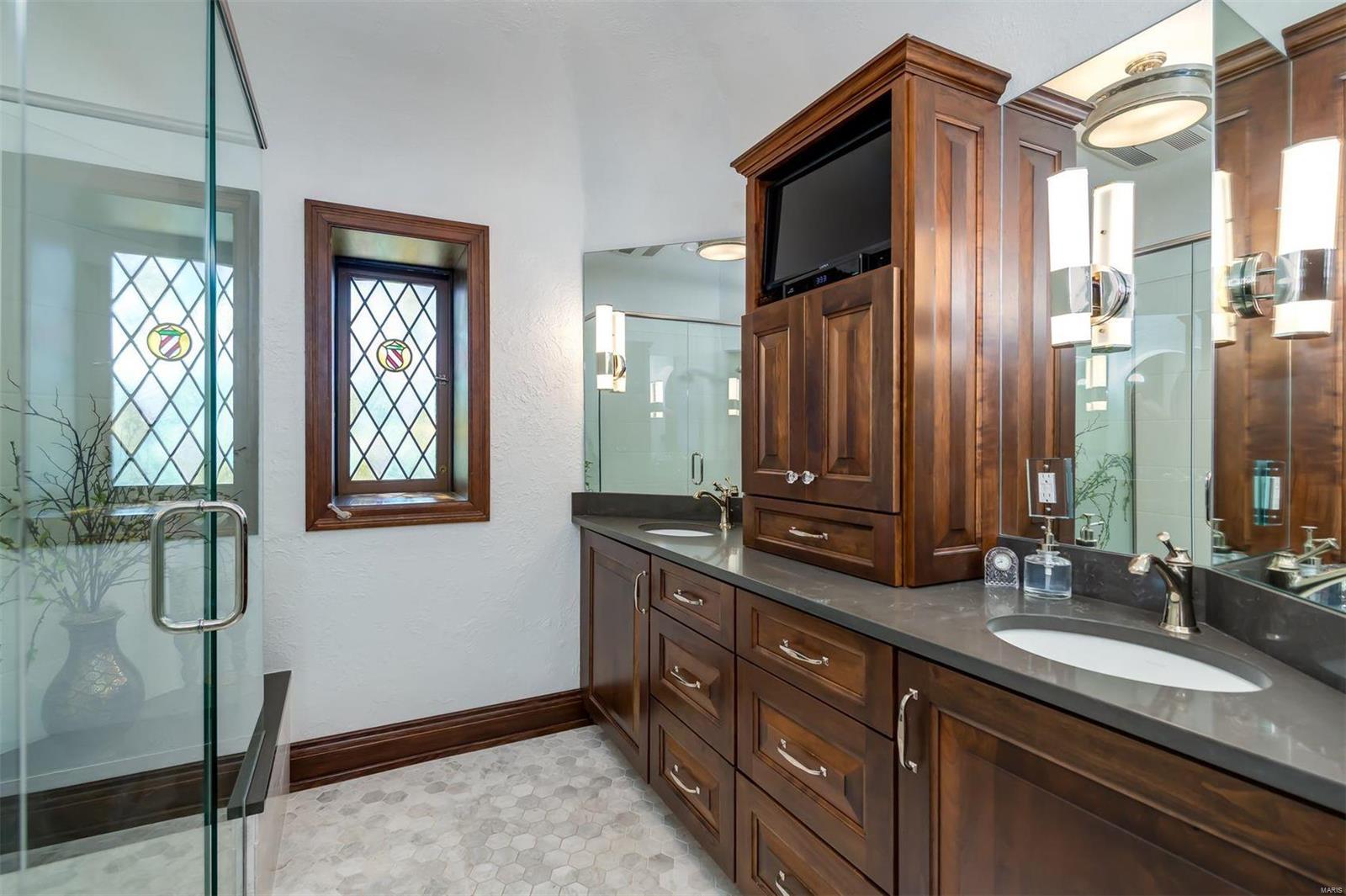 La Hacienda - Residential