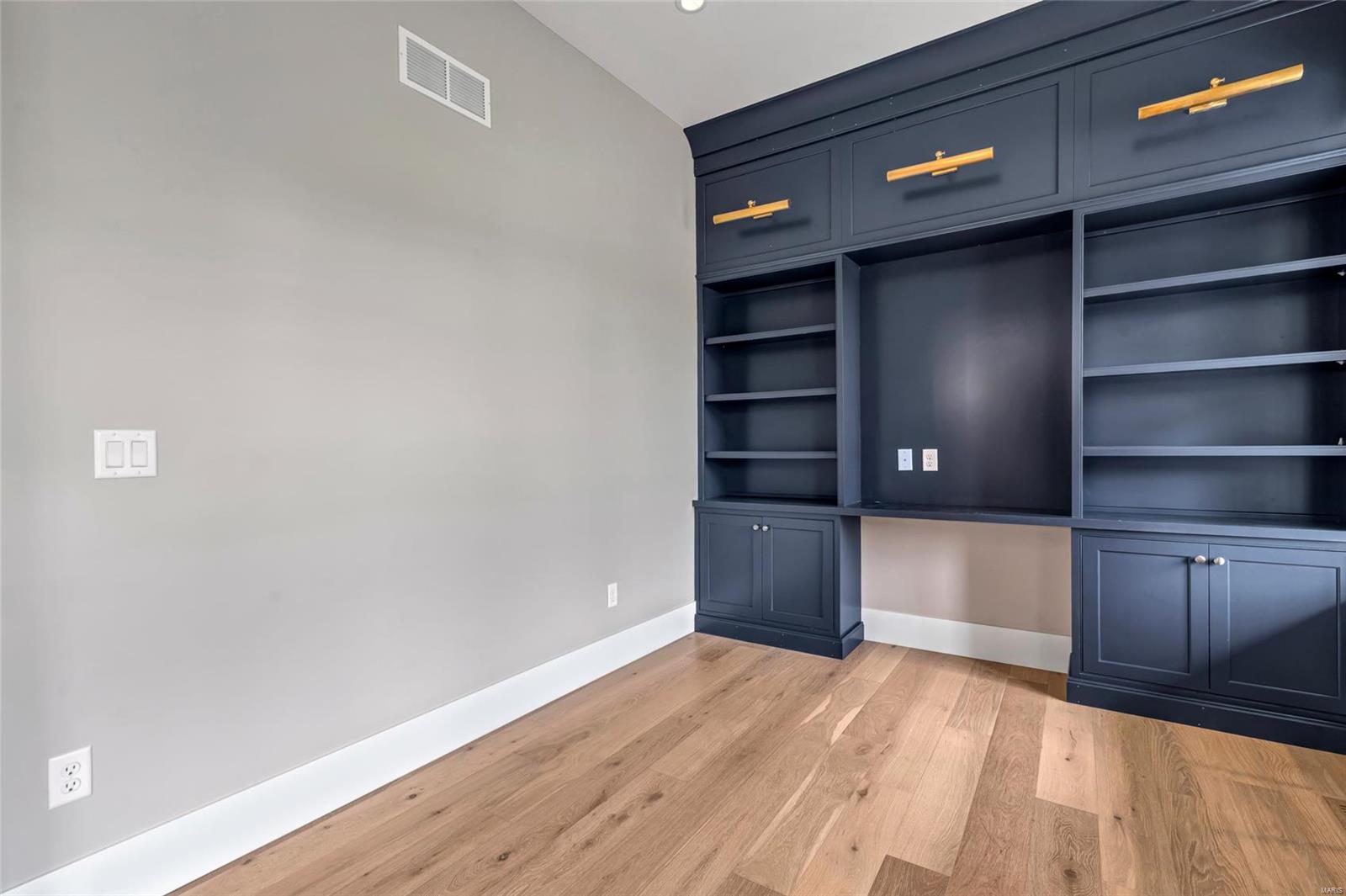 Wildhorse Spring Farm Nine - Residential