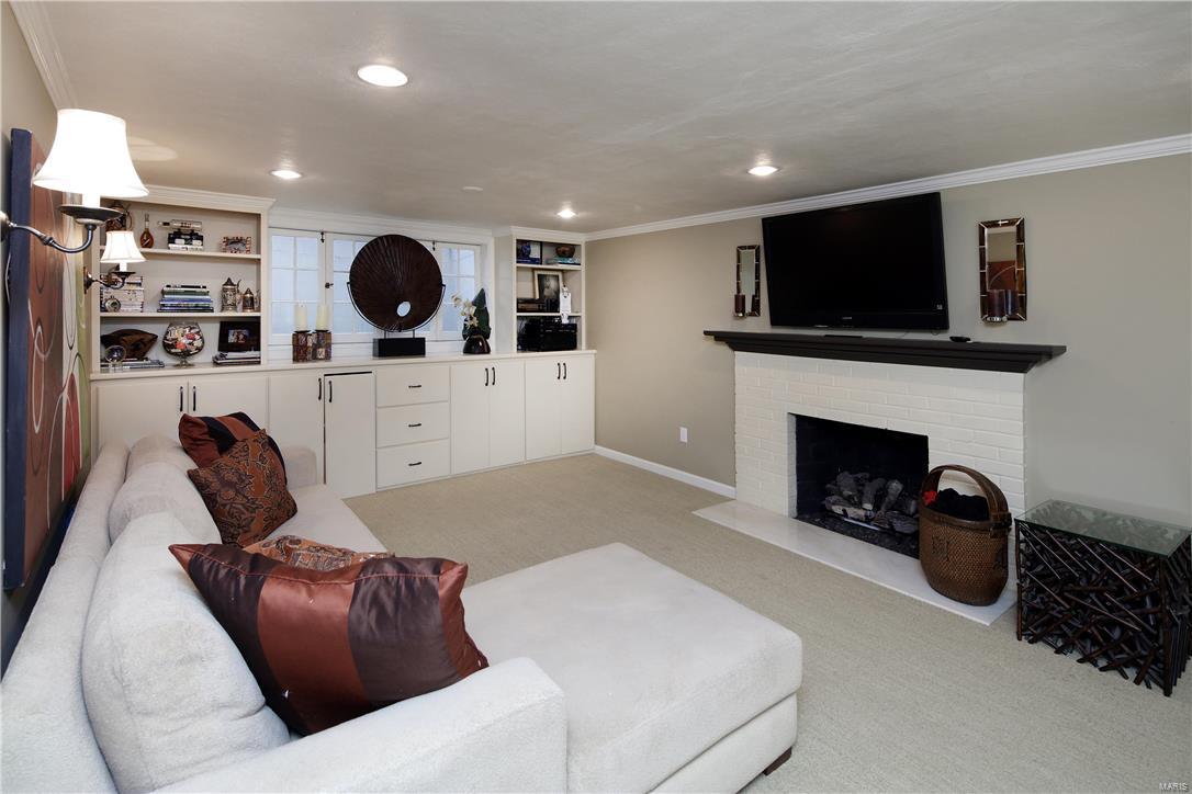 Davis Place - Residential