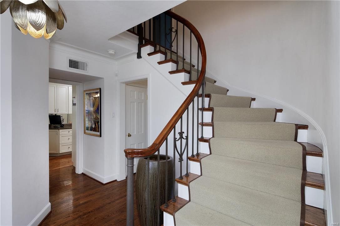 Davis Place - Residential