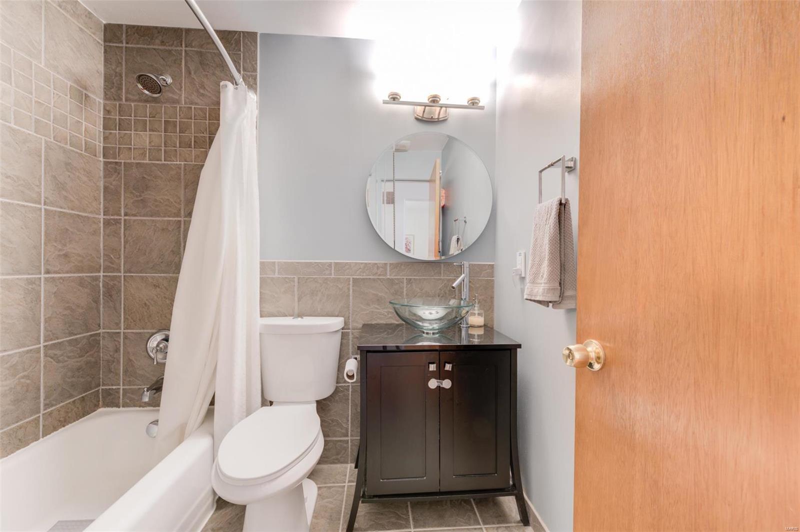 Robinwood West 4 - Residential Lease