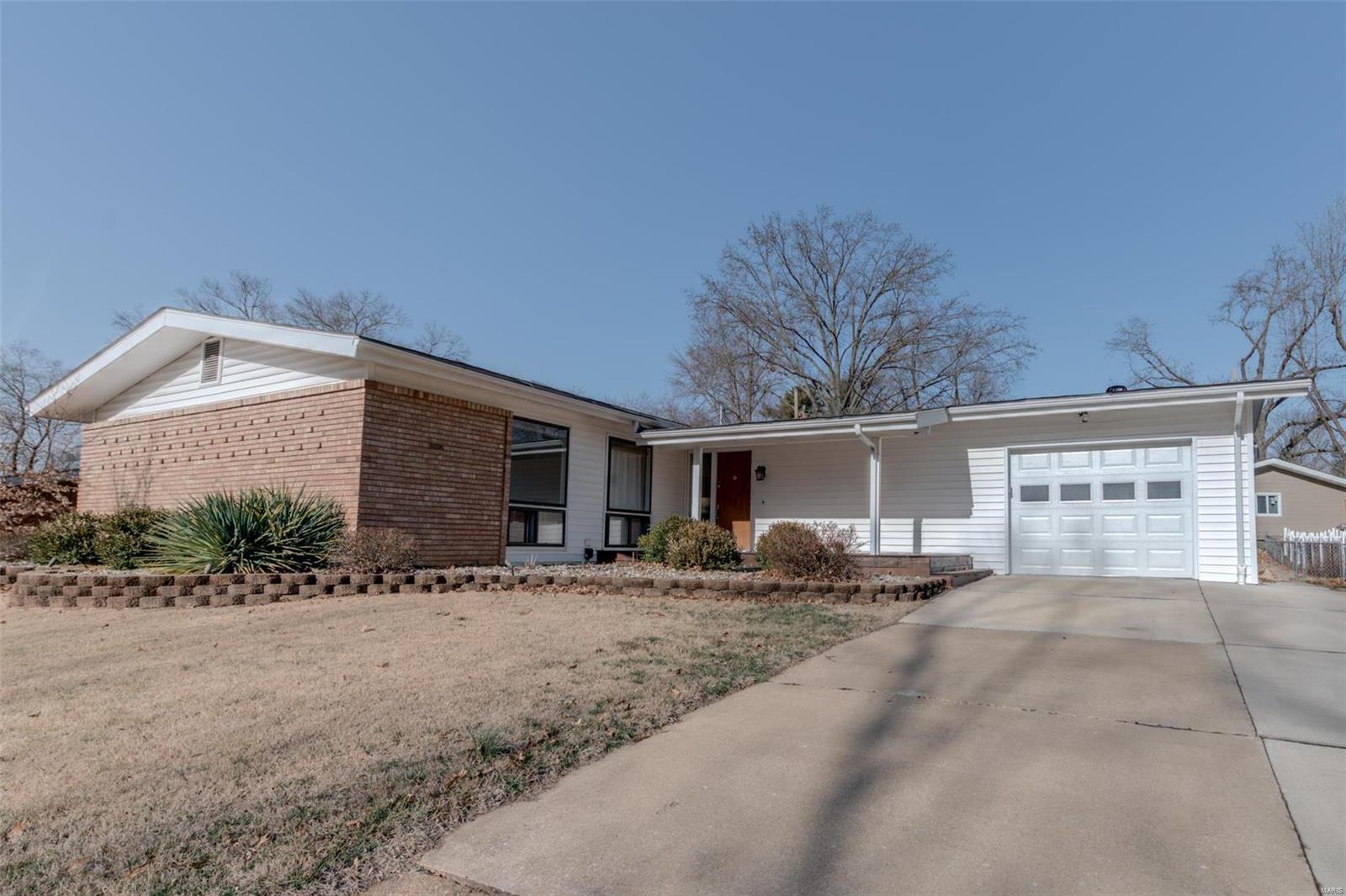 Robinwood West 4 - Residential Lease