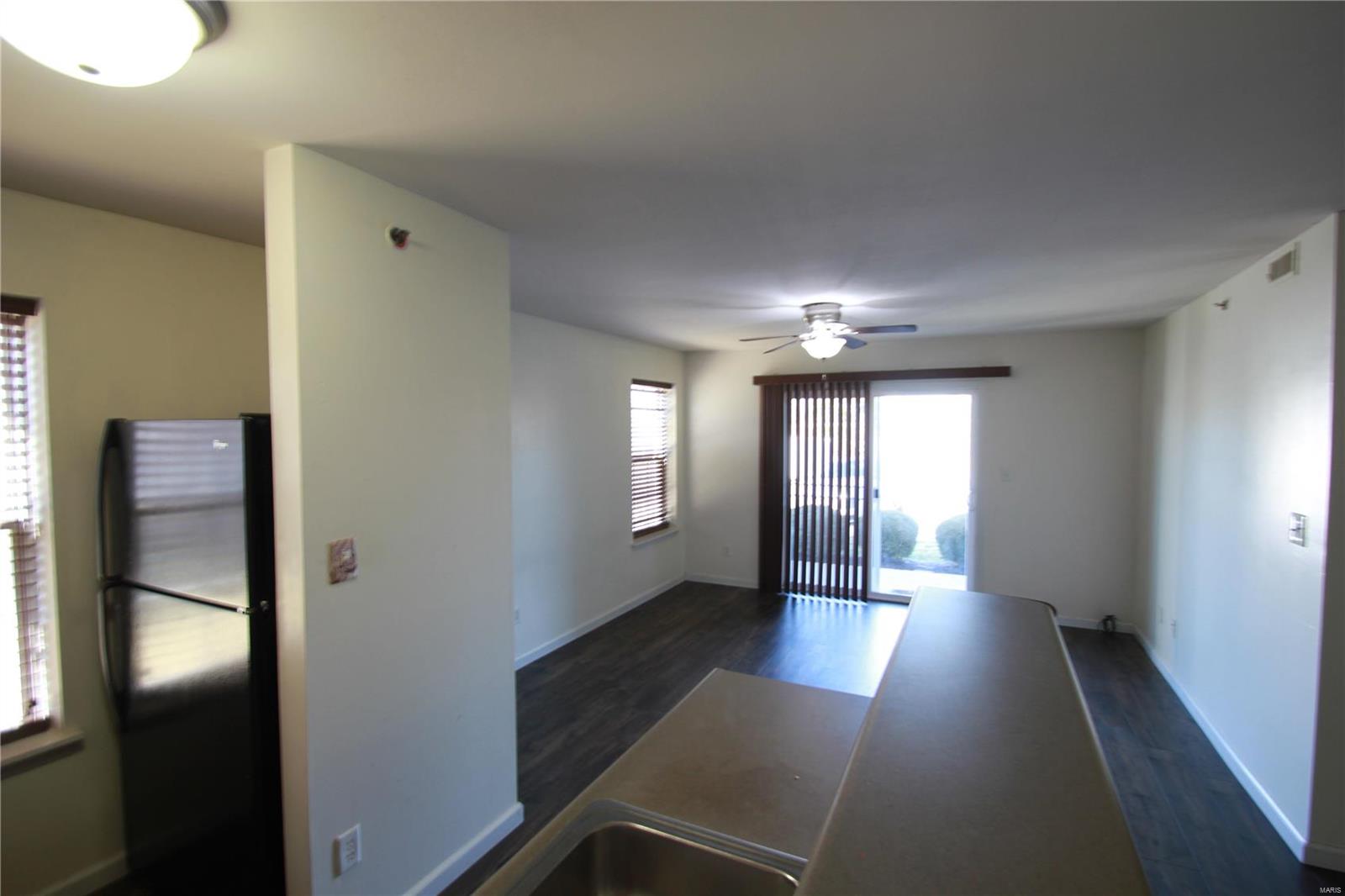 Springhurst Terrace #10 - Residential