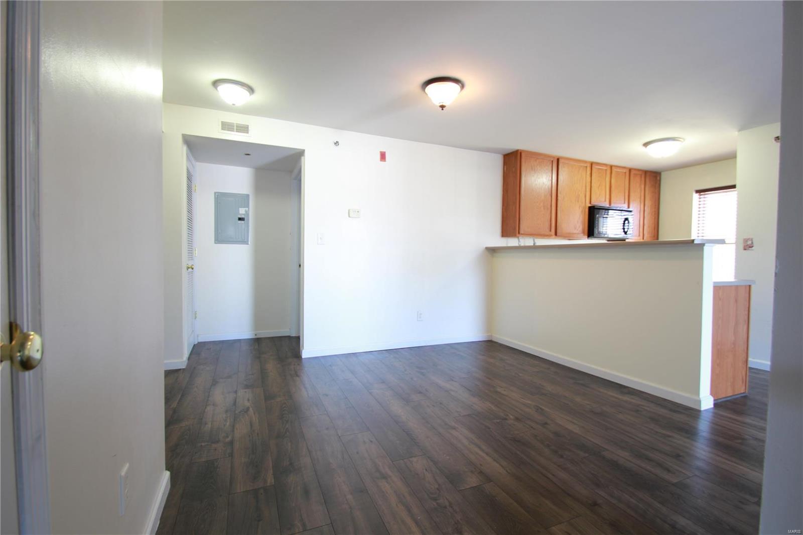 Springhurst Terrace #10 - Residential