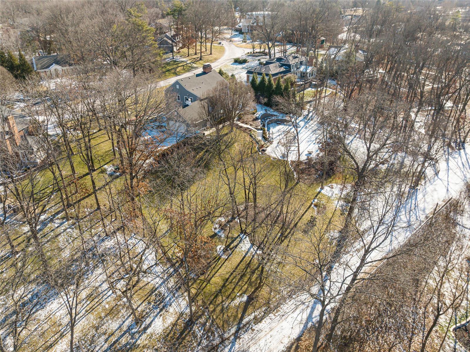 Twin Farms Road - Residential