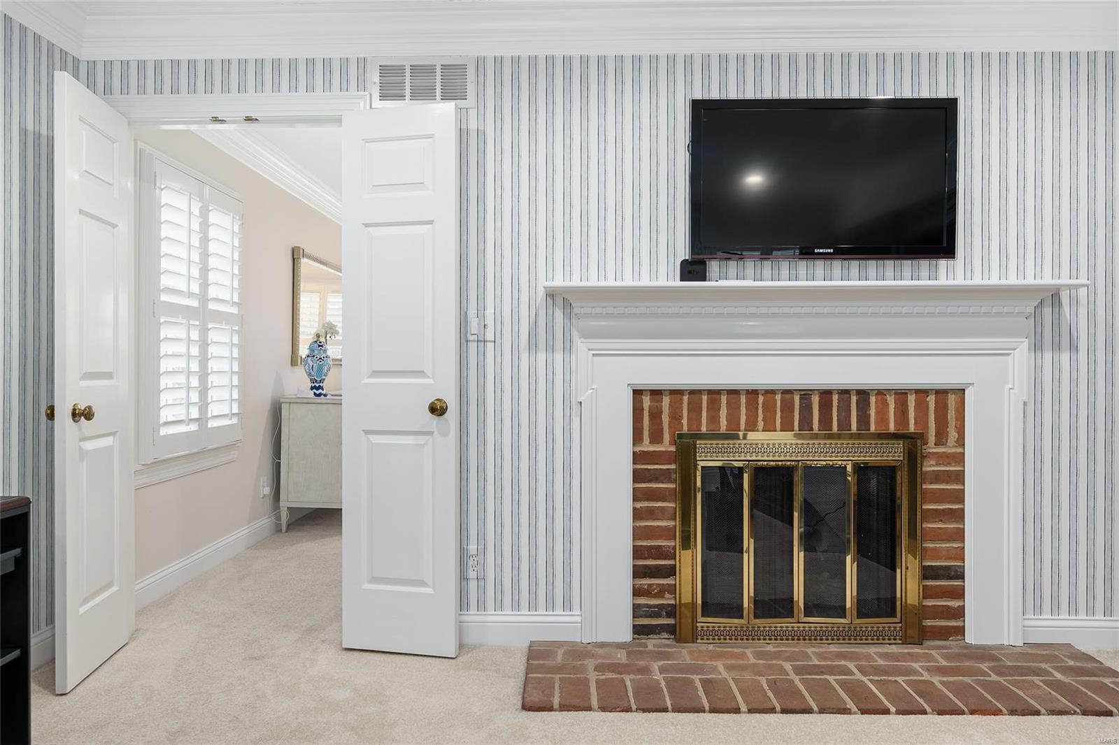 Twin Farms Road - Residential