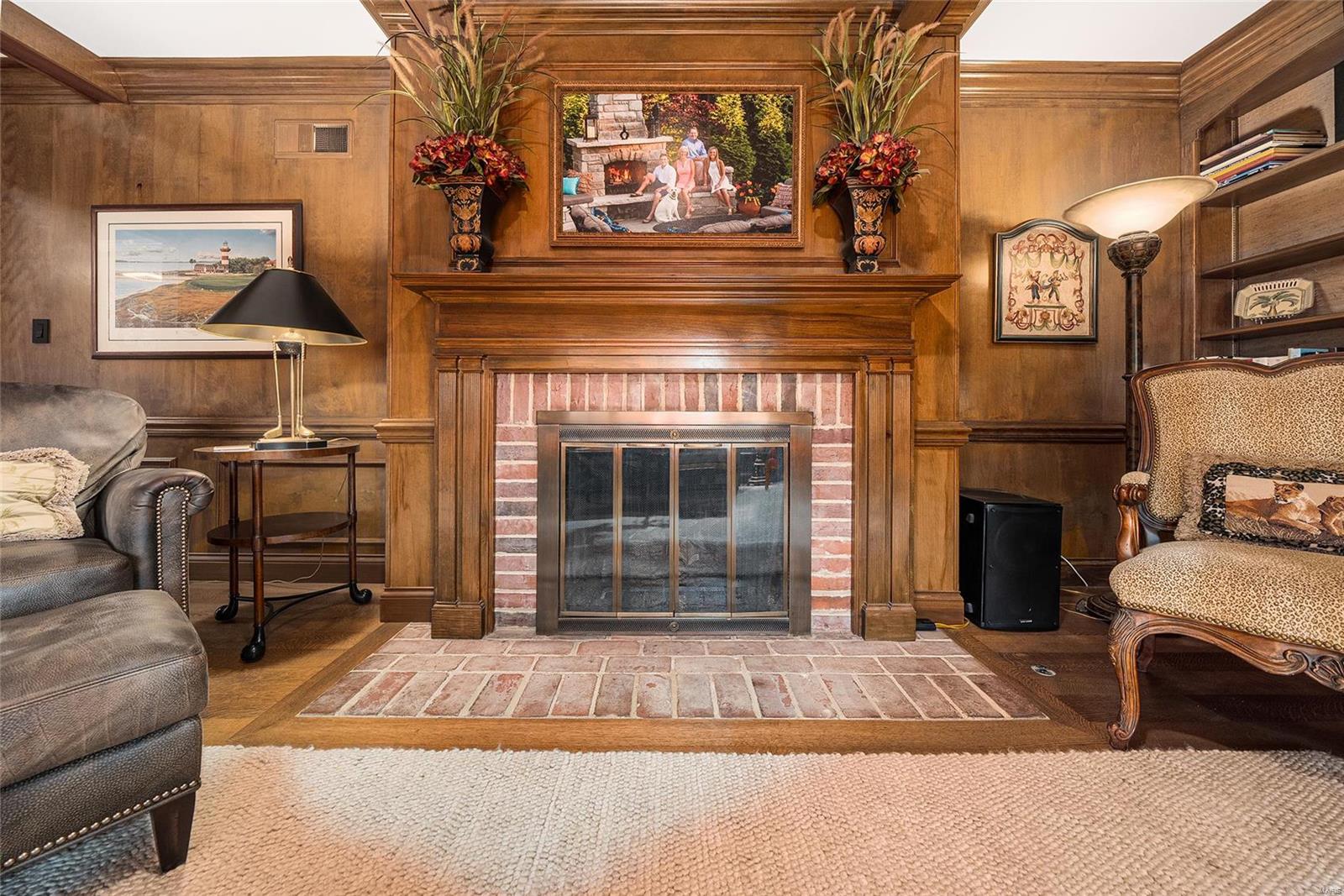 Twin Farms Road - Residential