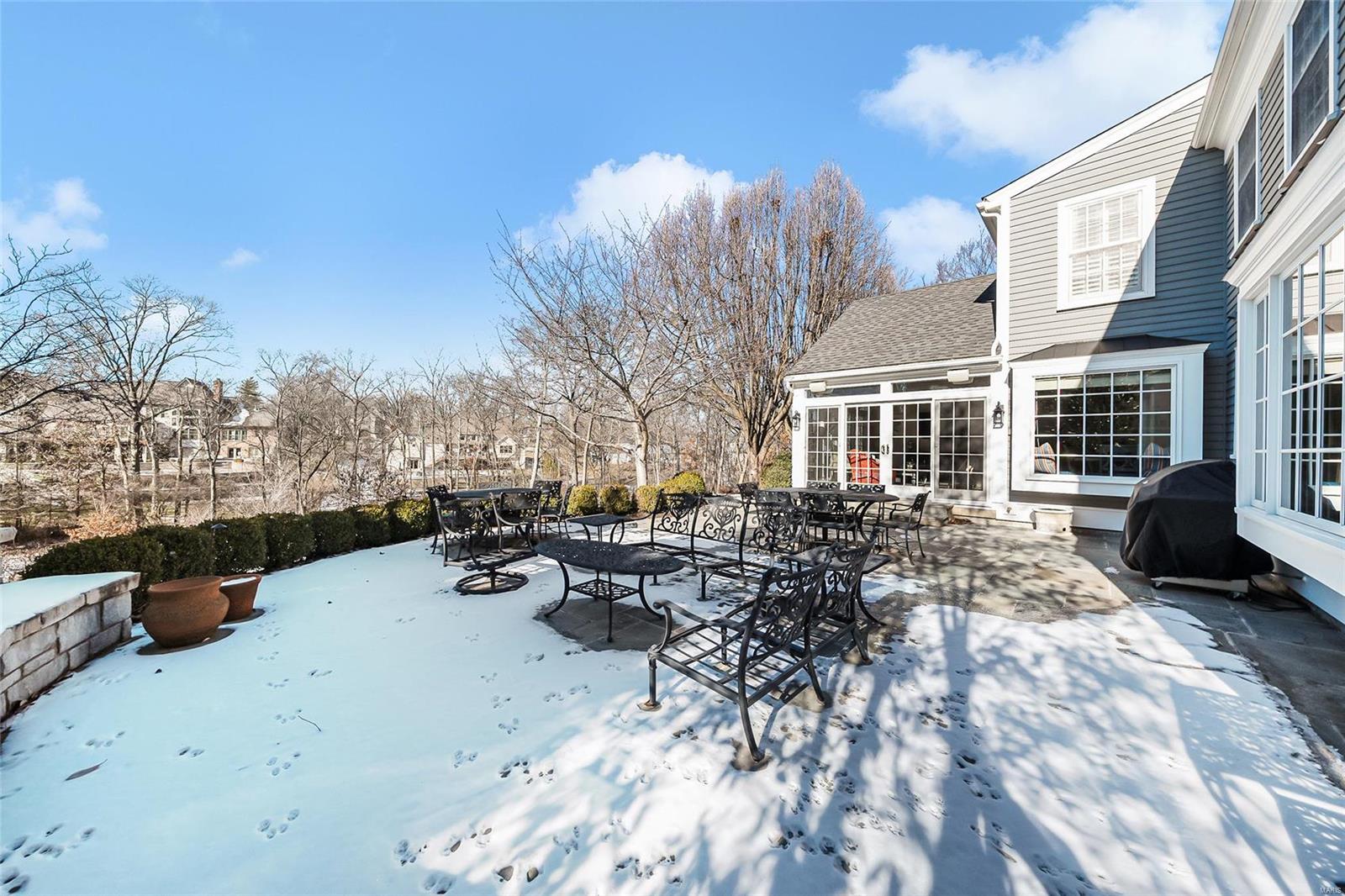 Twin Farms Road - Residential