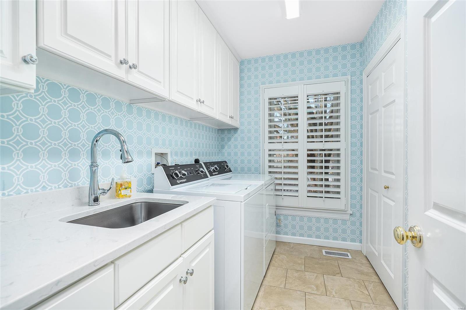 Twin Farms Road - Residential