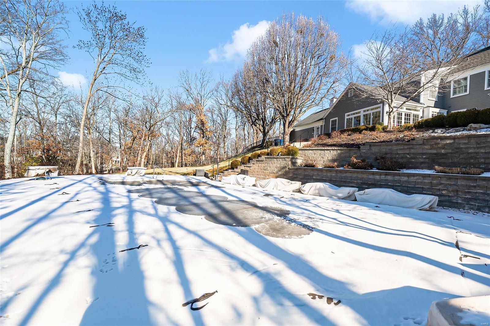 Twin Farms Road - Residential