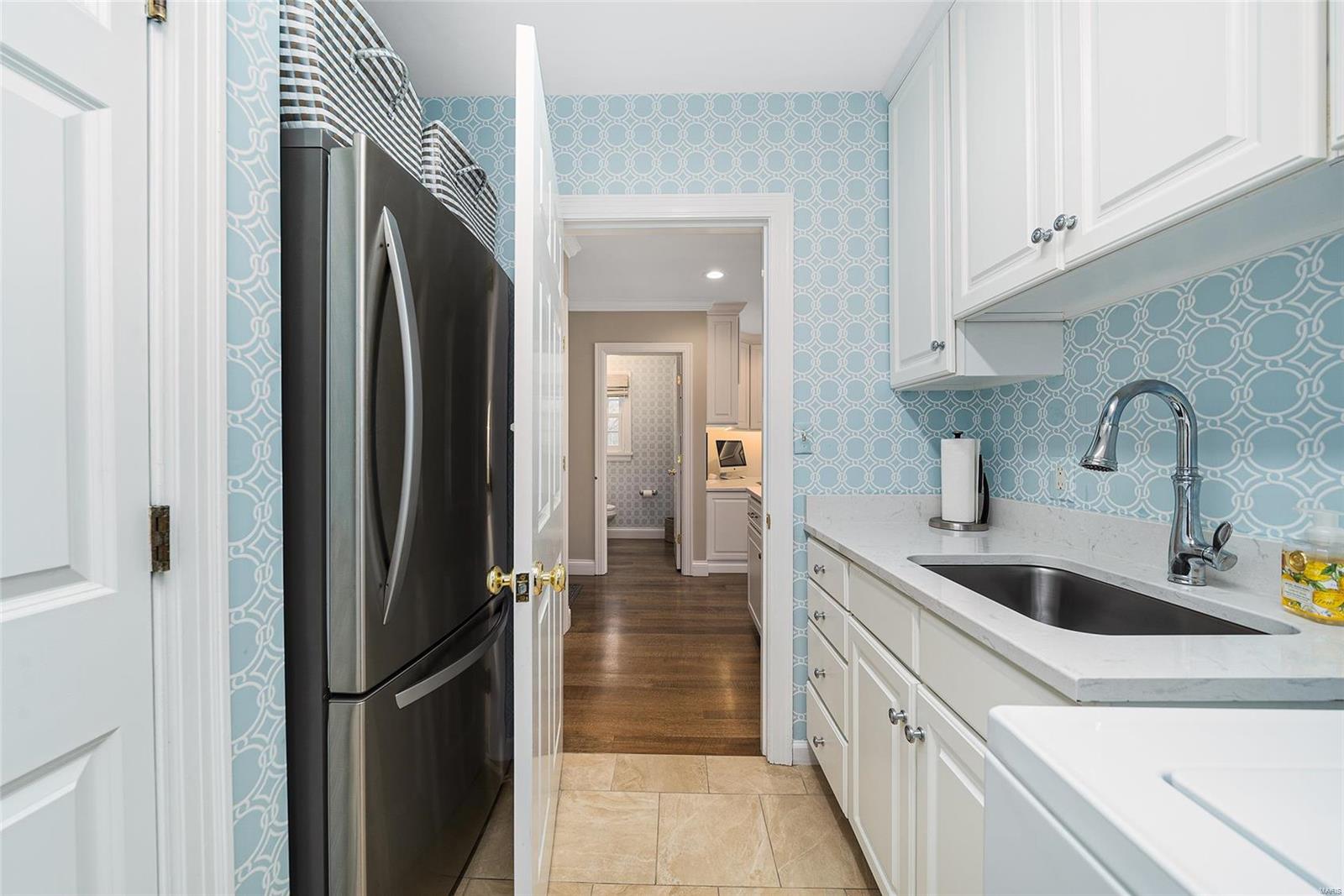 Twin Farms Road - Residential